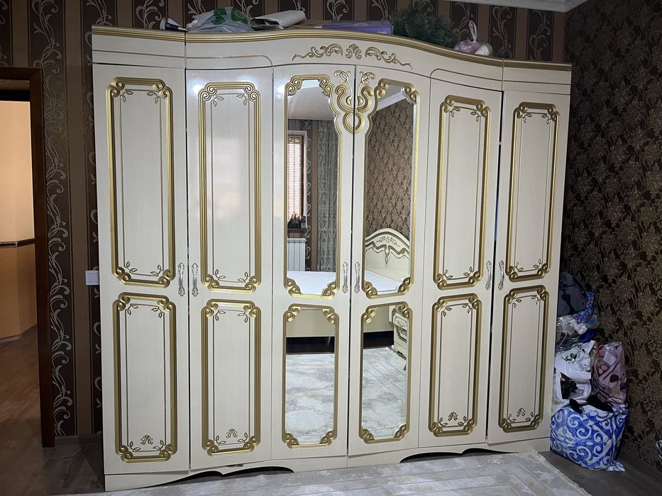 Спальный гарнитур б/у в хорошем состоянии