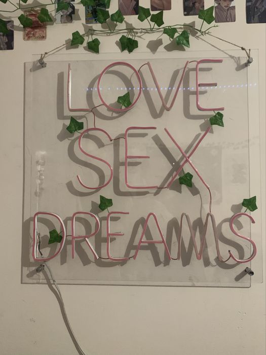 Неоновая табличка, вывеска