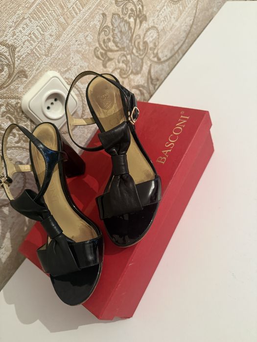 Босоножки нат.кожа Basconi 36 р.