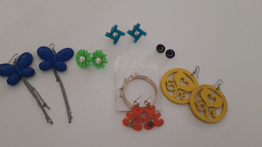 Обеци над 20 вида