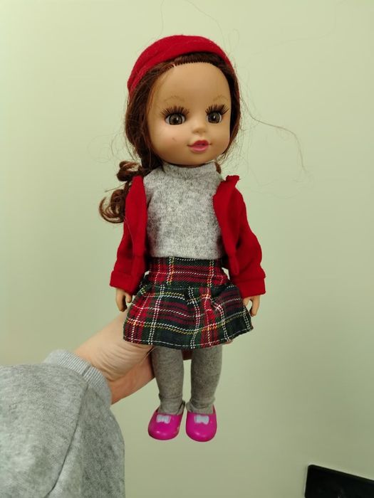 Продам кукол по 2000