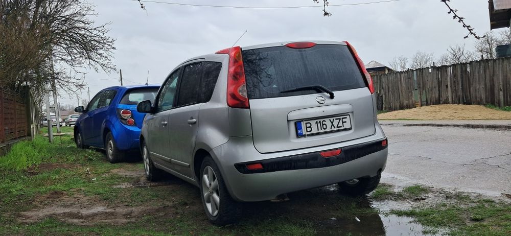 Vand sau schimb Nissan note