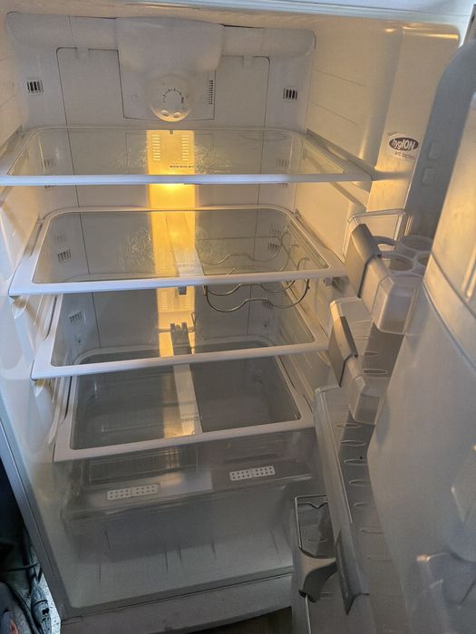 Frigider total No-frost