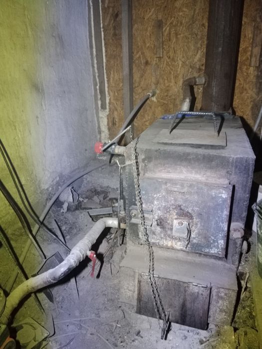 Котёл  твердотопливный