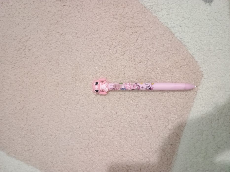 Jucări:Kuromi,pixuri cu stitch și angel +breloc lăbuță
