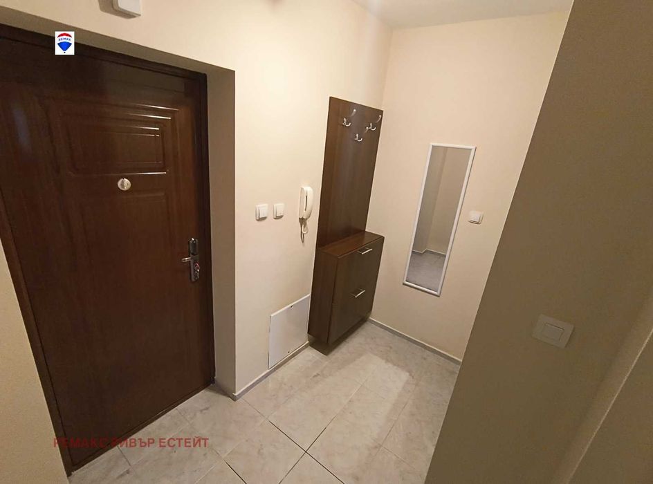 Дава се под наем Двустаен апартамент в Русе, Ялта - 60 кв.м за 280.5 € - Снимка #5