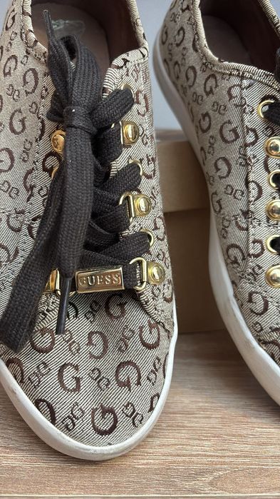 Adidasi Guess originali