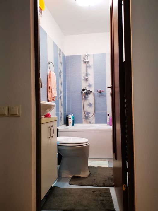 Apartament de închiriat cu curte