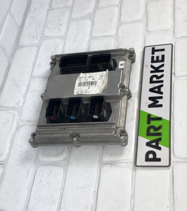 Компютър двигател AUDI A4 A5 8W0907401E 059907309F