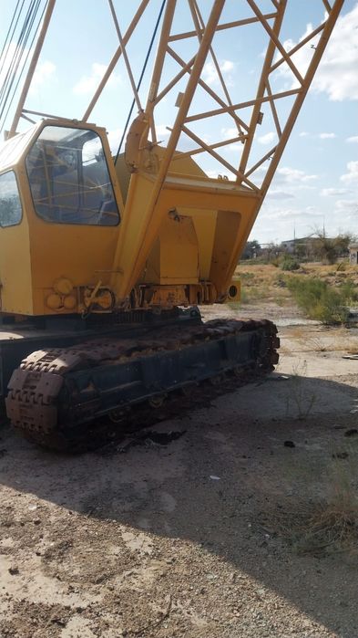 Гусеничный кран РДК-250-3