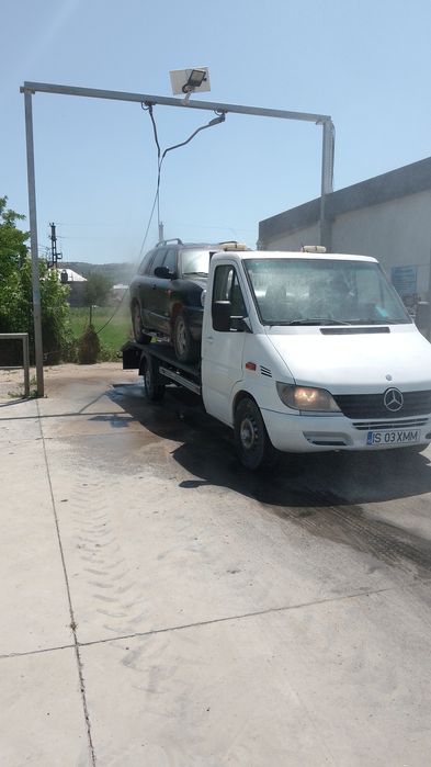 Tractari auto Roman