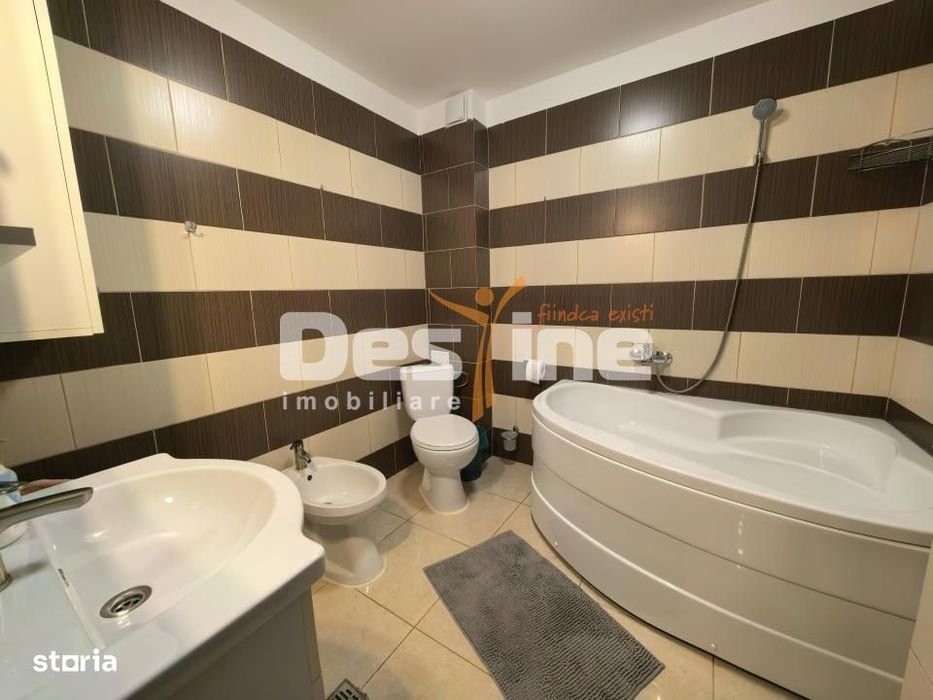 Apartament 3 camere 66 mp mobilat, cu balcon, gradina și loc de parcar