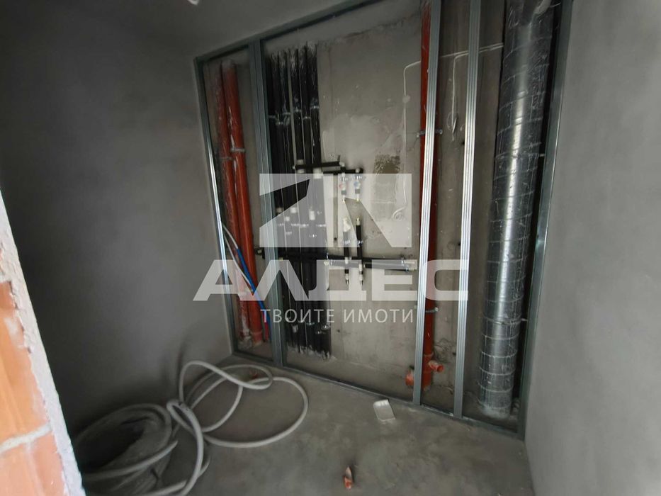 Продава се Двустаен апартамент в София, Банишора - 107 кв.м за 1278 €/кв.м - Снимка #11