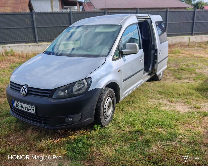 Autoturism Caddy 2013