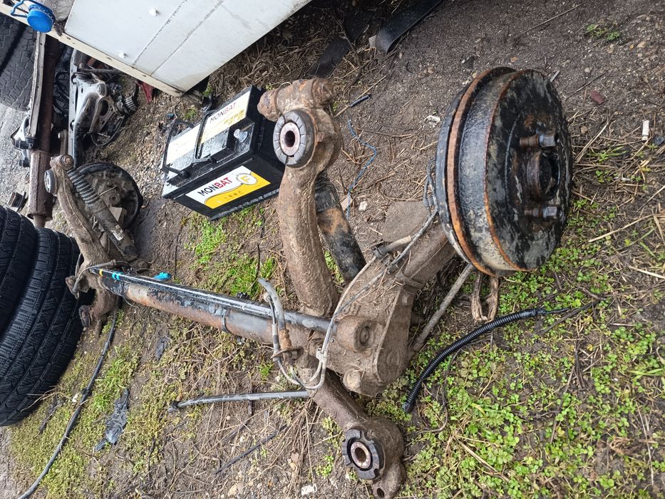 Vând punte Peugeot 206