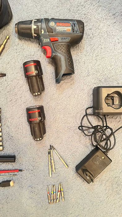 Set Bosch profesional – bormașină/înșurubare + accesorii