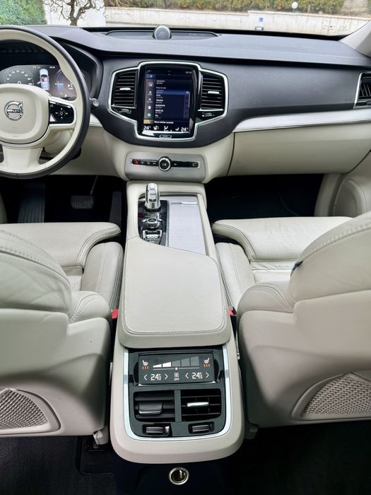 Volvo XC90 T8 7 Locuri Inscription Full Option! Garantie 12 Luni!