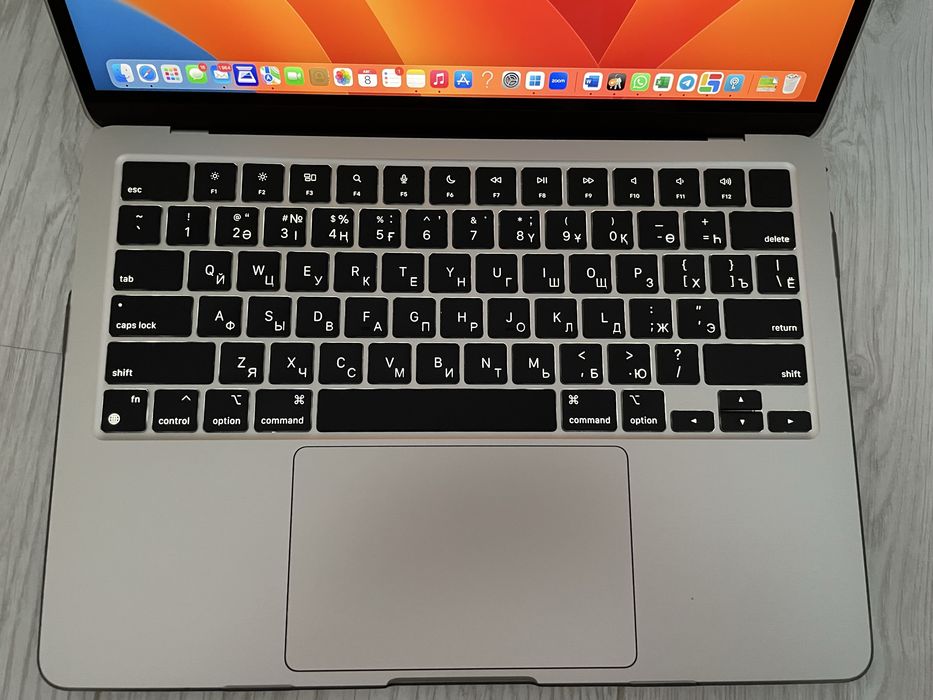 Macbook Air M2, 13.6, 16гб, 1тб