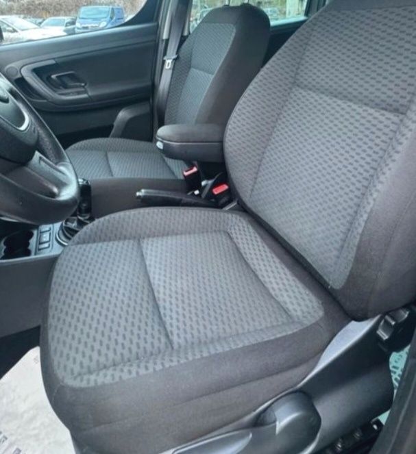 SKODA Roomster 2013 — imagine 5