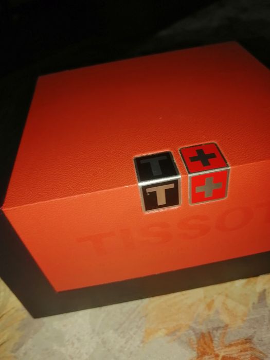 Тисот Куадрато чисто нов