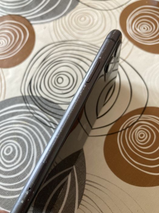 Iphone 11 64gb 100% батерия