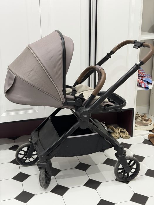 Продам коляску детскую Tomix mirage
