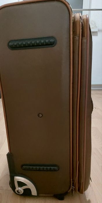 Чемодан 60×40×24