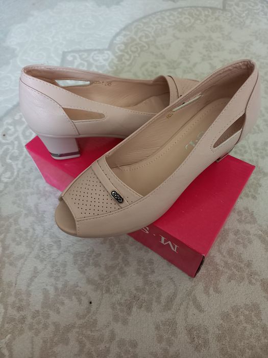 Продам  женские туфли