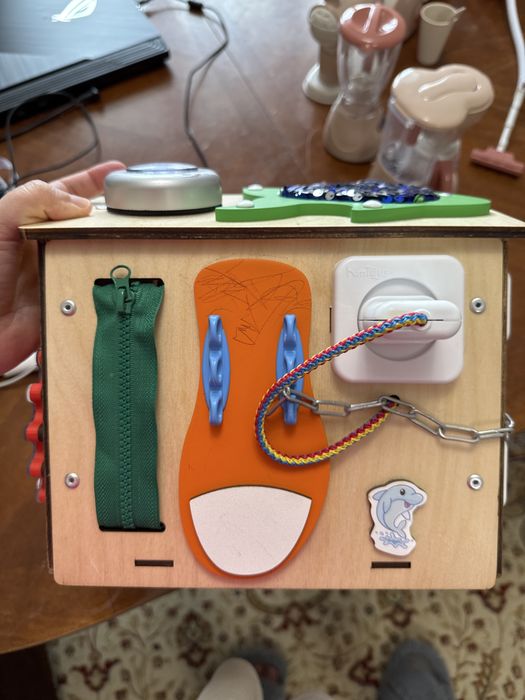 Продается бизиборд