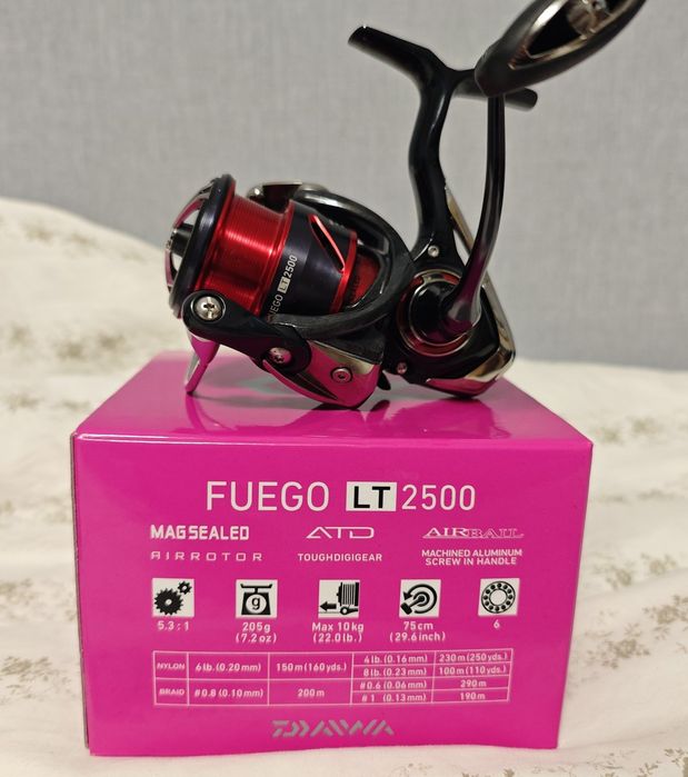 Продавам макара с преден аванс DAIWA Fuego LT 2500