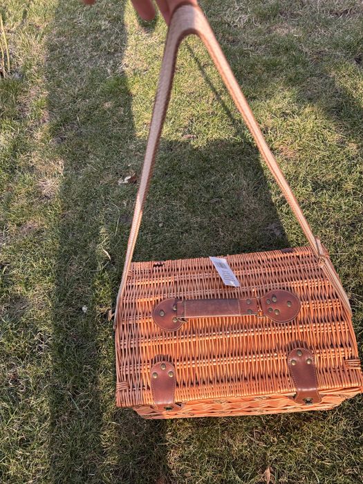 Cos picnic pentru 2 persoane din rachita naturala