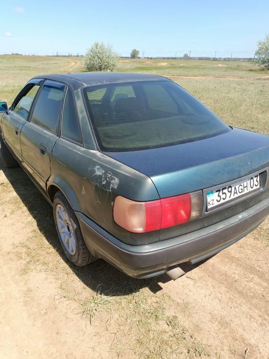 Ауди 80 1993г бензин