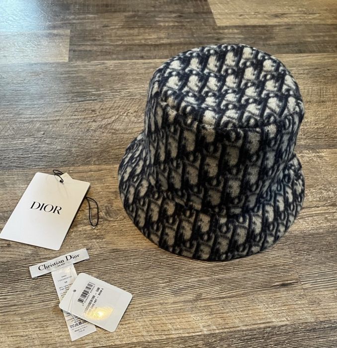 Dior оригинална дамска шапка, с Монограм, Нова