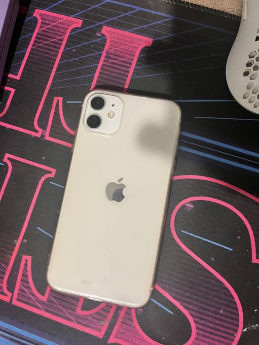 Iphone 11 (изполвазван)