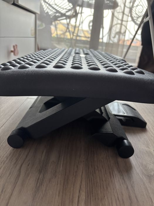 Поставка за крака FOOTREST ADVANCED