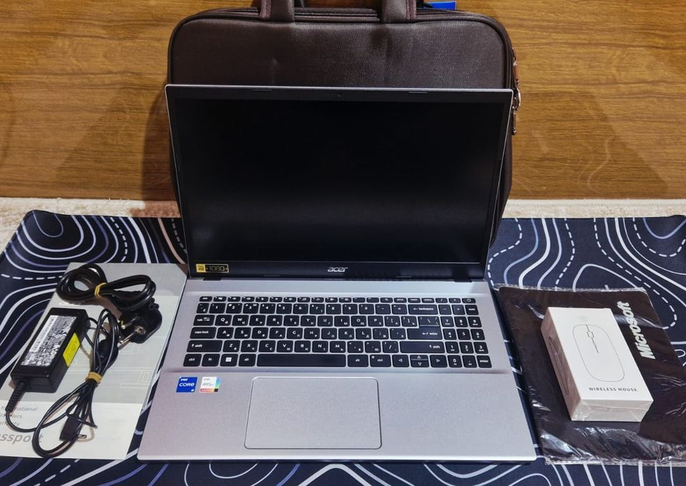 Acer Core I5, ssd512,ozu16 12 gen IRIS-XE!
