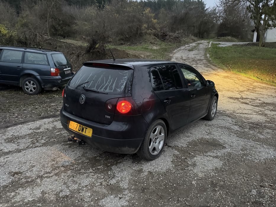 Volkswagen Golf V 1.9 TDI BXE на части !