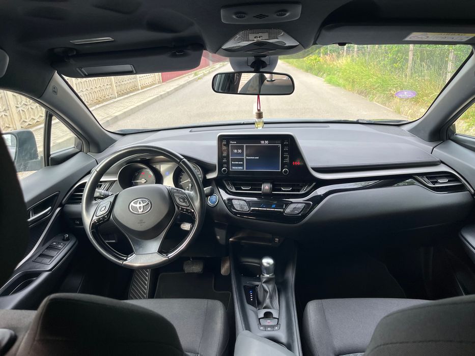 Toyota C-hr hybrid fabricatie 2020 , proprietar 81000 km