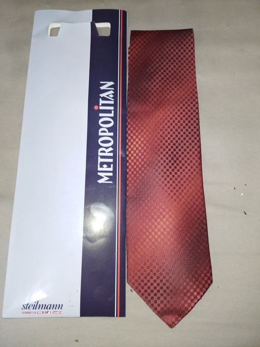 Pantalon și cravata