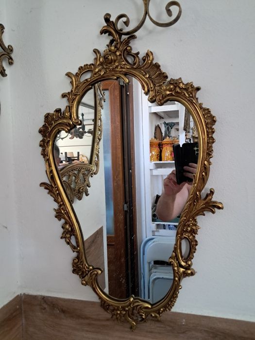 Oglinda din bronz