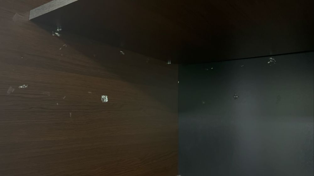 Dulap cu uși glisante – stare bună