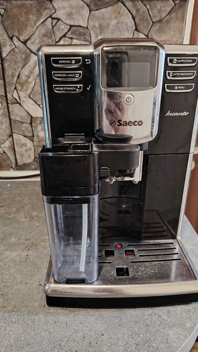 Продавам Кафемашина Saeco incanto