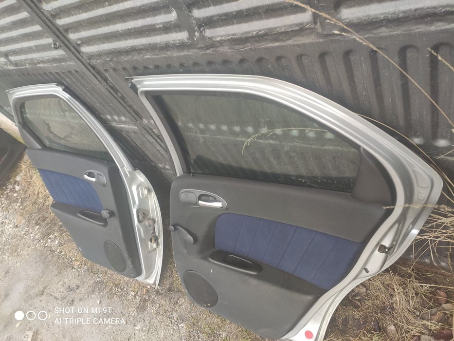Задни врати оборудвани за alfa 156, лява и дясна