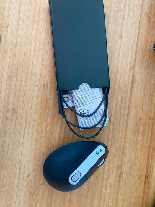 Mouse Logitech MX Vertical Advanced Ergonomic