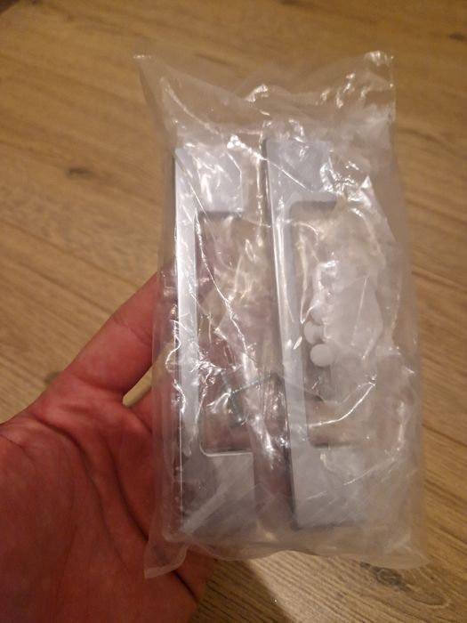 Mânere uși mobilă