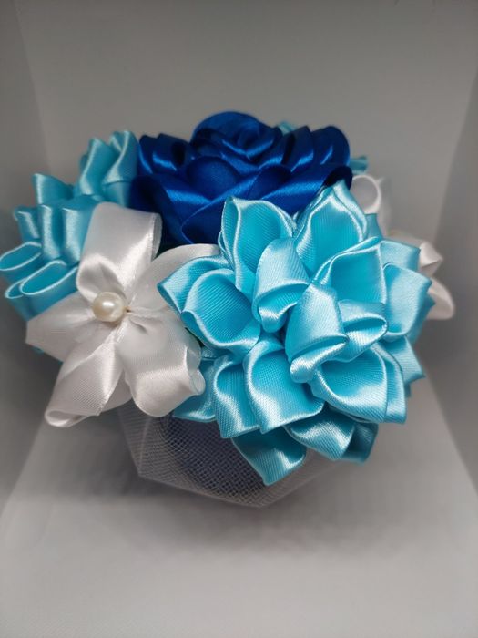 Вечни сатенени цветя в грънци