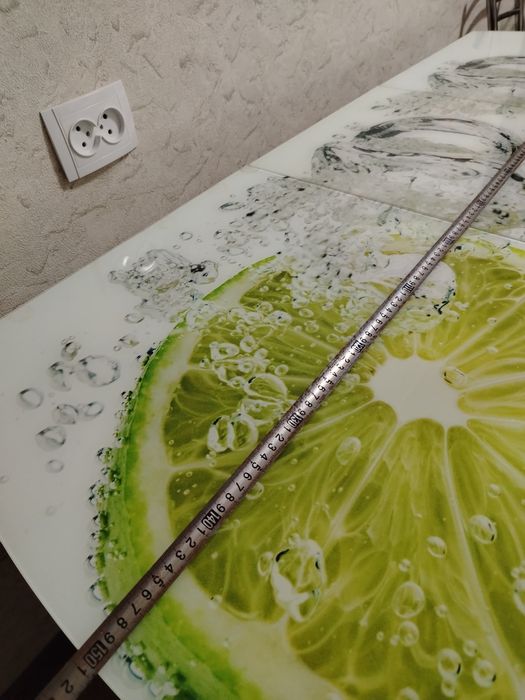 Продам кухонный стол