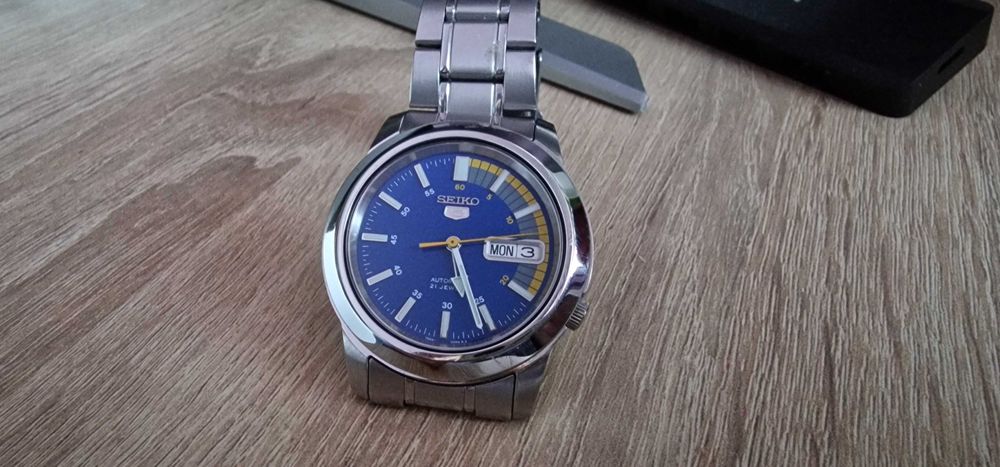 Superb ceas SEIKO 5 automatic