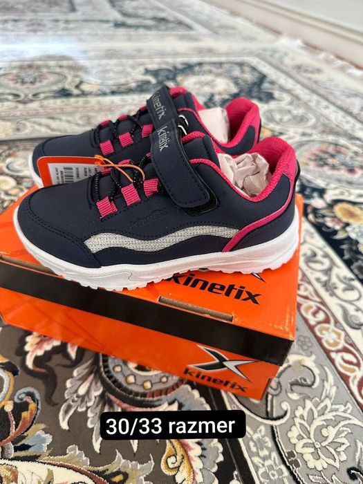 Продается кроссовки