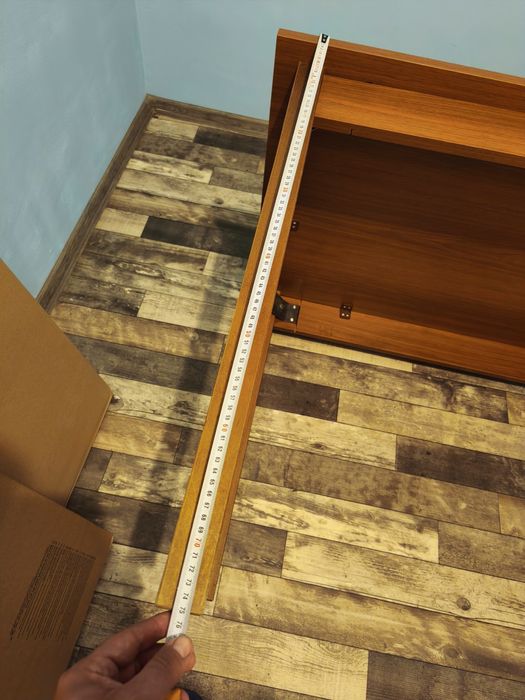 Маса  – стабилна и запазена